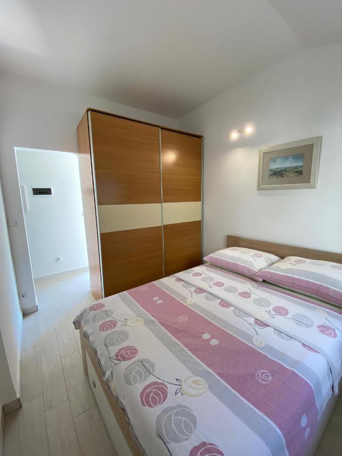 Apartman Cukar II Pulaアパートメント エクステリア 写真